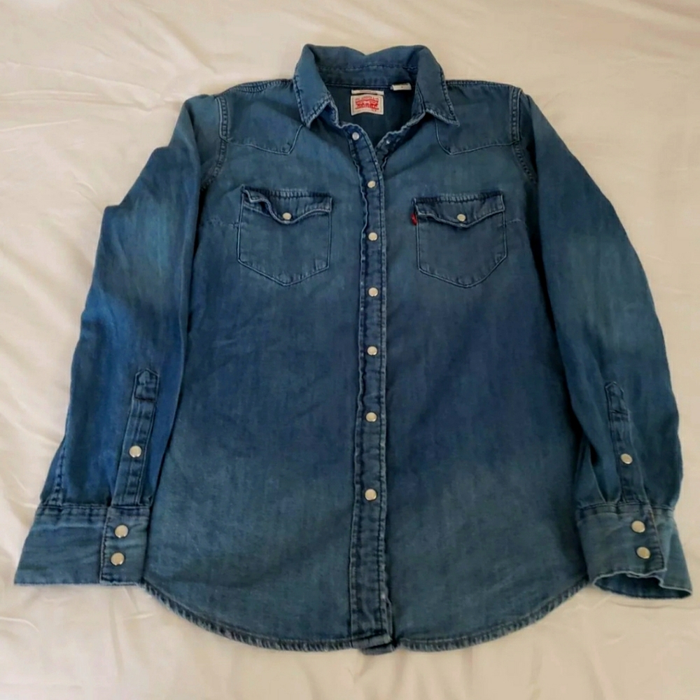 LEVI Demin button down shirt